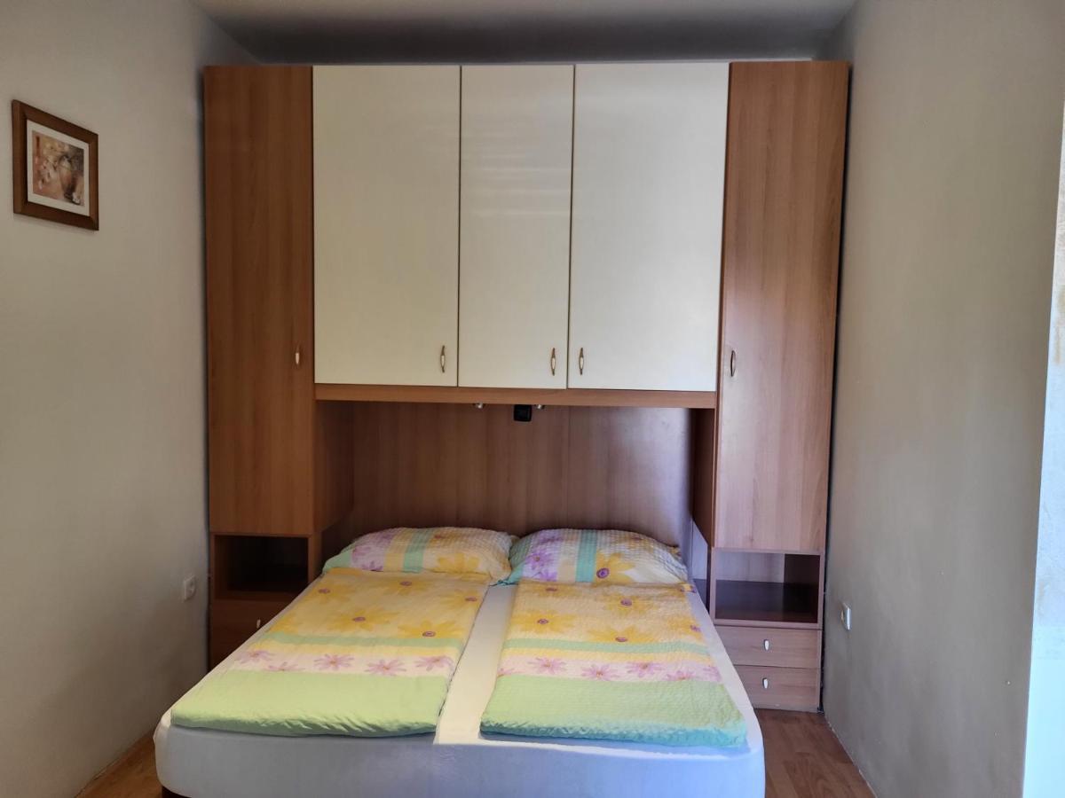 Apartmaji Tim Izola Exterior foto