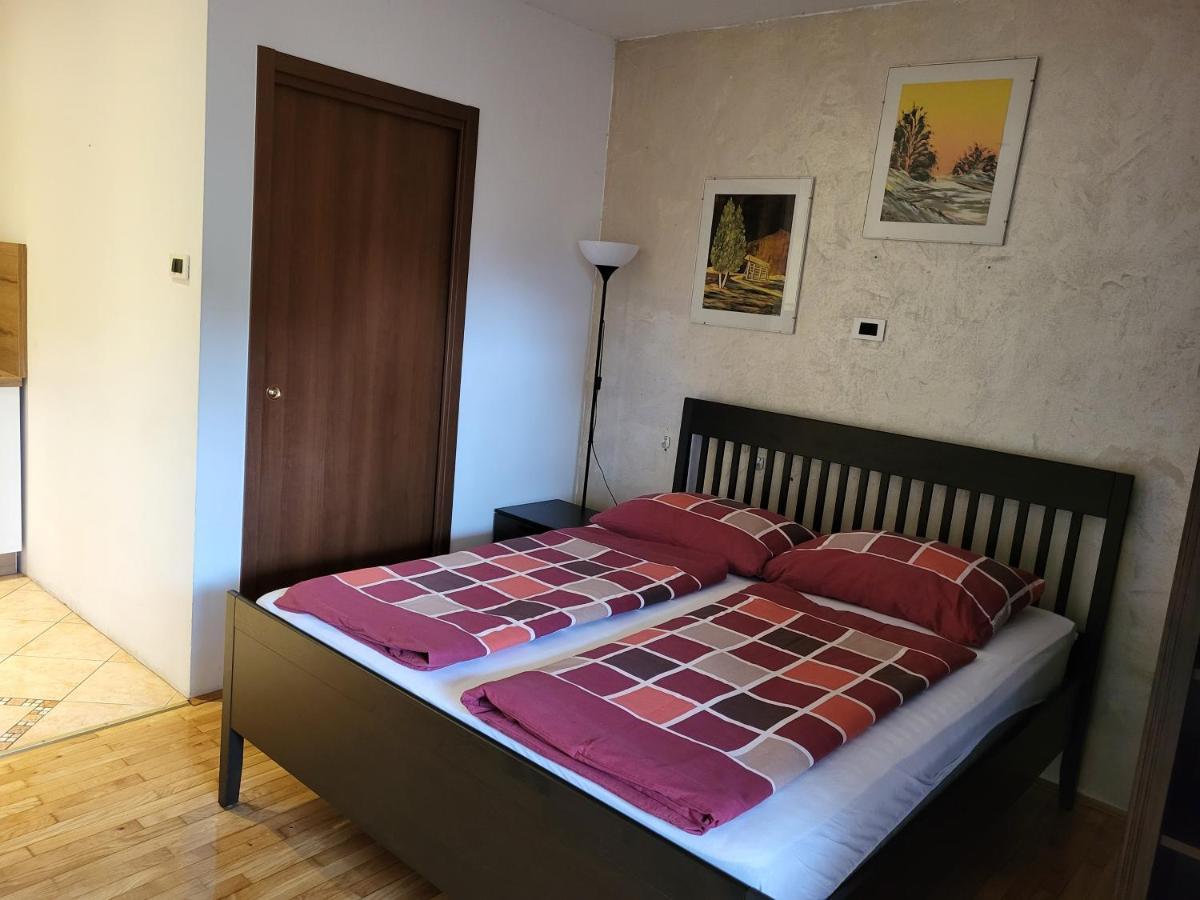 Apartmaji Tim Izola Exterior foto