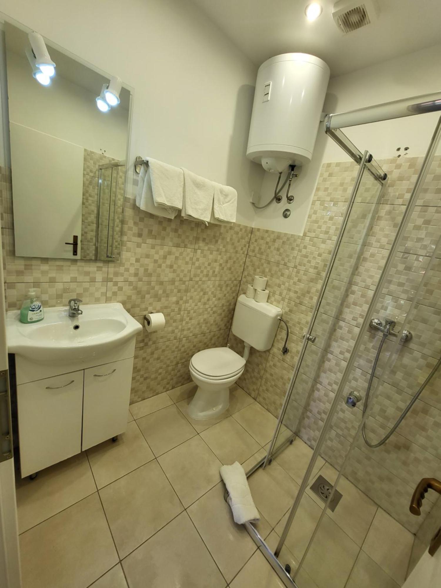 Apartmaji Tim Izola Habitación foto