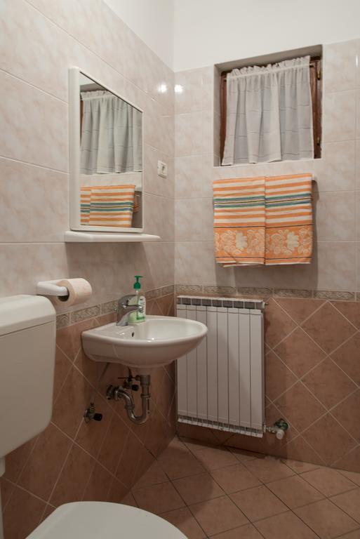 Apartmaji Tim Izola Exterior foto